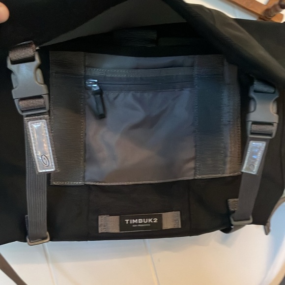 NWOT Timbuk2 classic messenger laptop bag - Picture 2 of 8